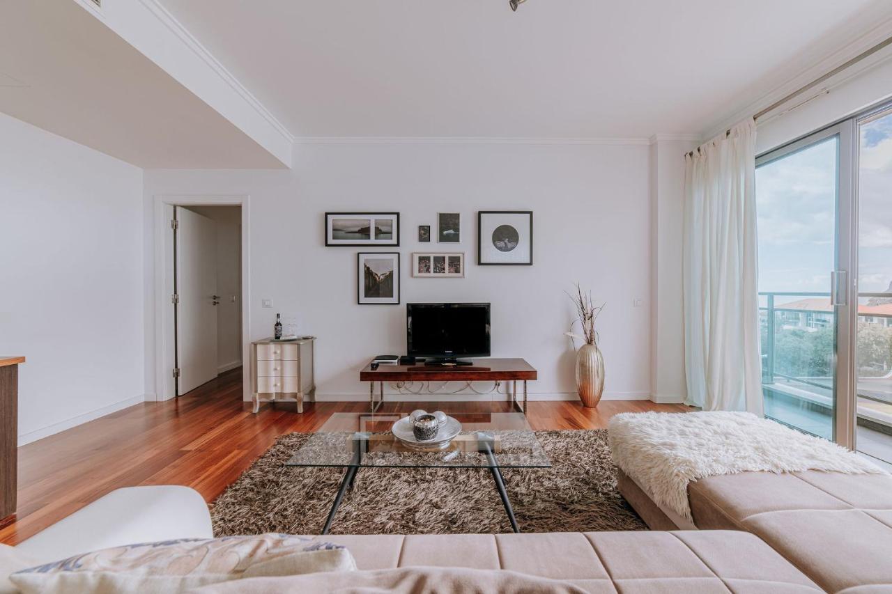 Cozy T2 With Ocean View Apartment ฟุงชาล ภายนอก รูปภาพ